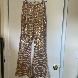 Flared gold high-waisted pants! Super cute 🌟💫